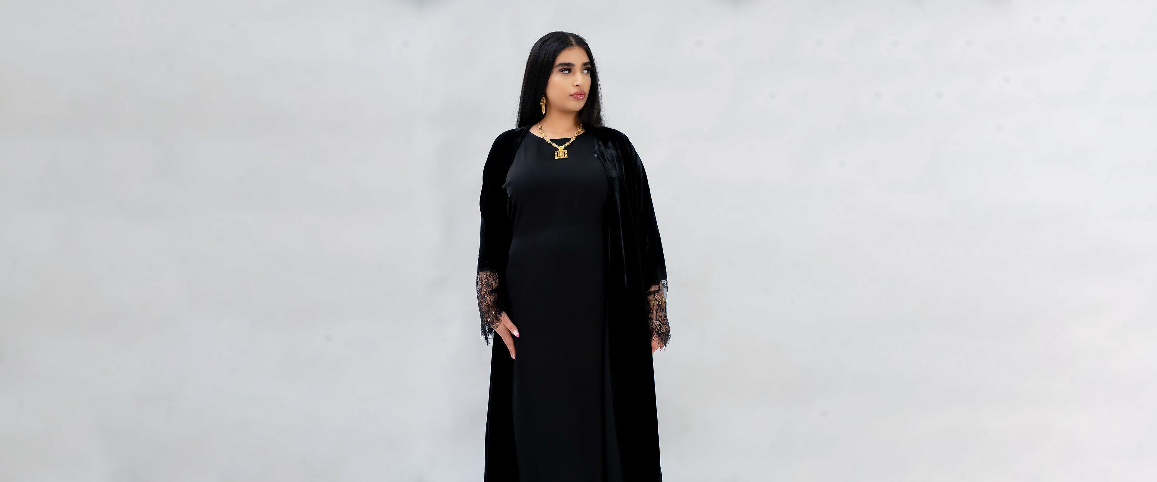 NÉRO VEIL | Designer Abayas & Modest Fashion – Néro Veil